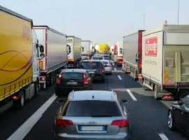 lawsuit settlement funding for truck accident plaintiffs