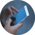 a plaintiff using mobile phone to apply for legal funding online