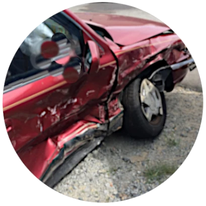 a damaged motor vehicle highlighting the need for pre-settlement funding for car accident plaintiffs